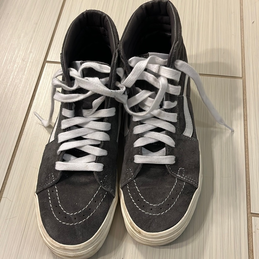 Gray Suede hi top Vans sneakers